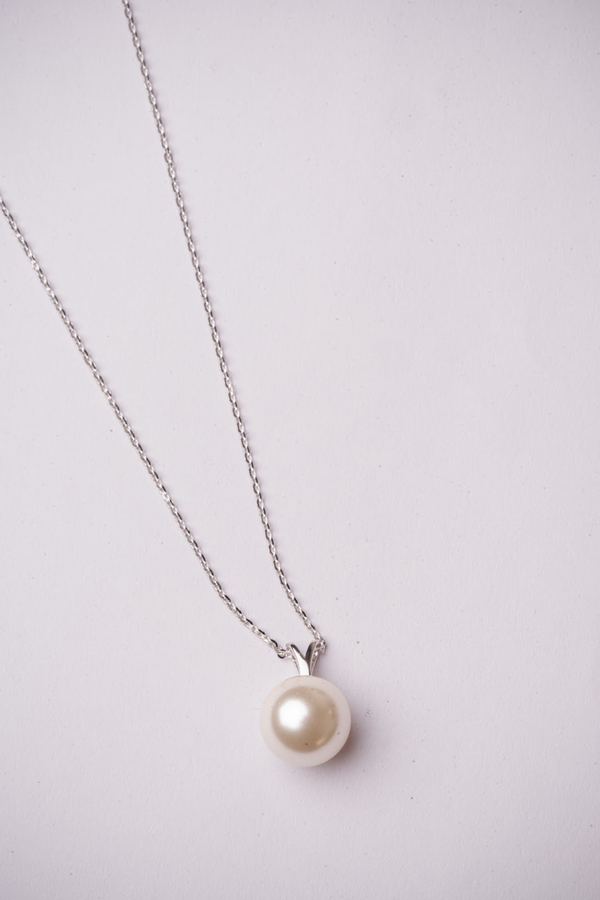 Silver Permium Stylish Pendant Necklace For Women